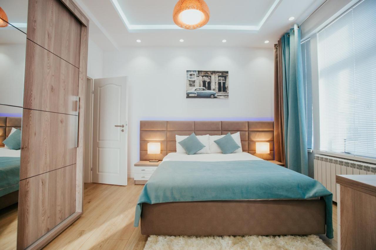 Color Apartments Corneliu Coposu 1A Street Bucareste Exterior foto